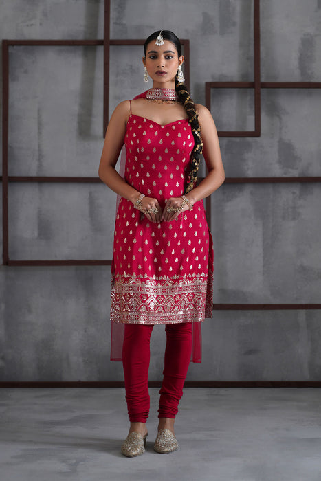 Fuchsia kurti, churidar, chhoker dupatta