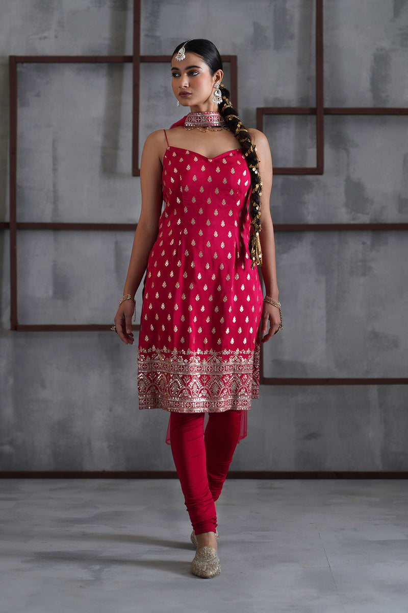 Fuchsia kurti, churidar, chhoker dupatta