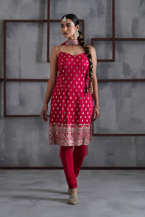 Fuchsia kurti, churidar, chhoker dupatta