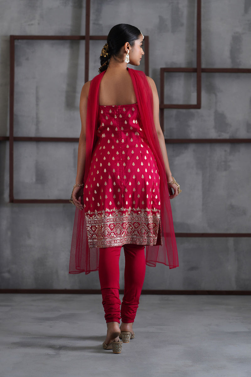 Fuchsia kurti, churidar, chhoker dupatta