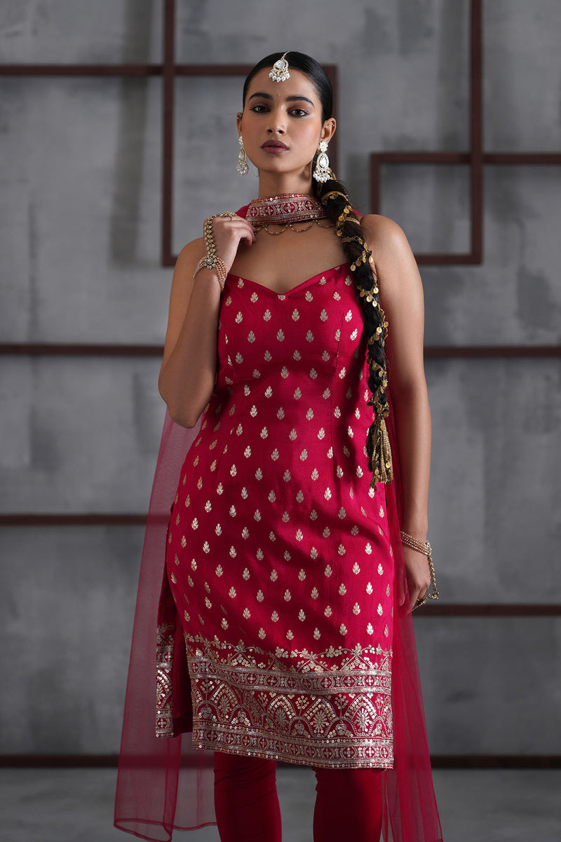 Fuchsia kurti, churidar, chhoker dupatta