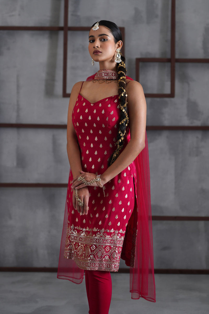 Fuchsia kurti, churidar, chhoker dupatta