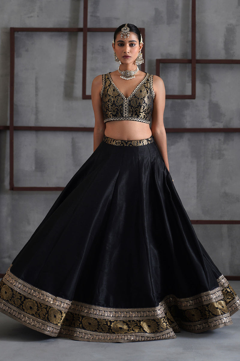 Black brocade blouse, lehanga, dupatta