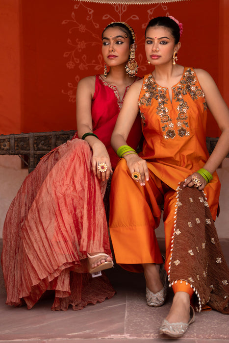 Kesariya Noor Hand-Embroidered Farshi Set