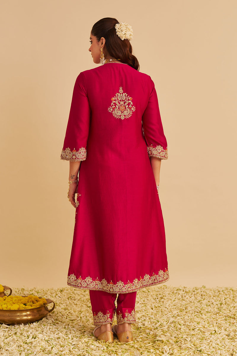 Areefa  - Dabka Zardozi Embroidered Rich Banarasi Hotpink Suit & Salwar