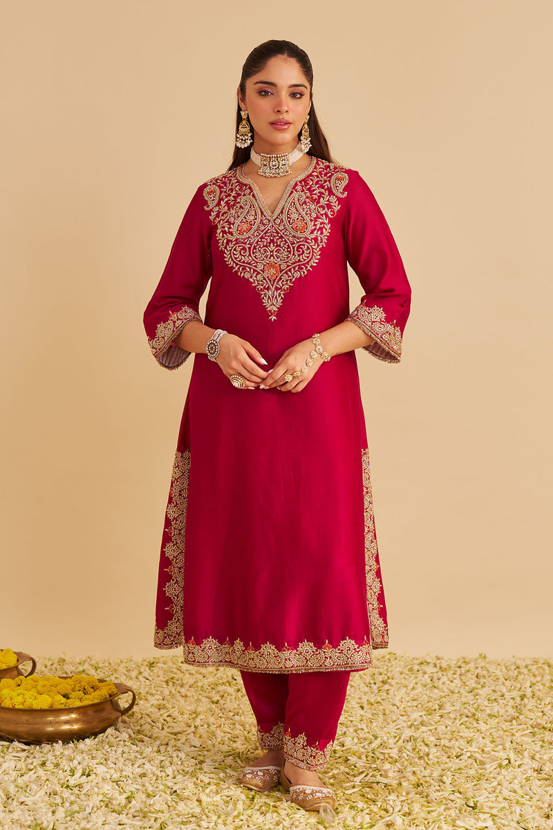 Areefa  - Dabka Zardozi Embroidered Rich Banarasi Hotpink Suit & Salwar