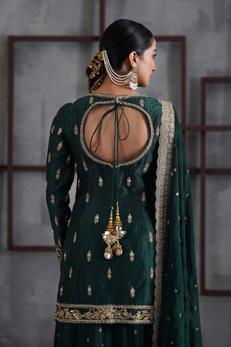 Green embroidred kurti, booti sharara and dupatta