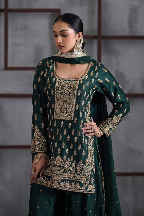 Green embroidred kurti, booti sharara and dupatta