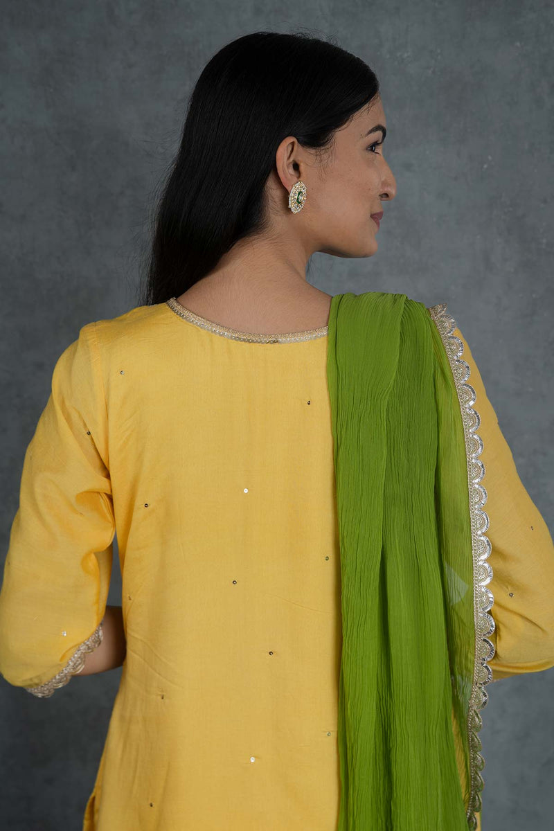 Inaayat Embroidered Suit Set With Dupatta (Set Of 3)