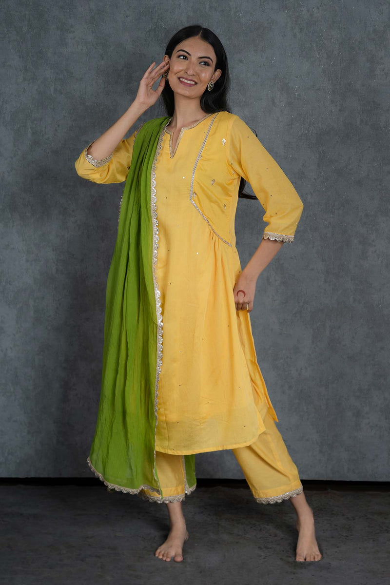 Inaayat Embroidered Suit Set With Dupatta (Set Of 3)