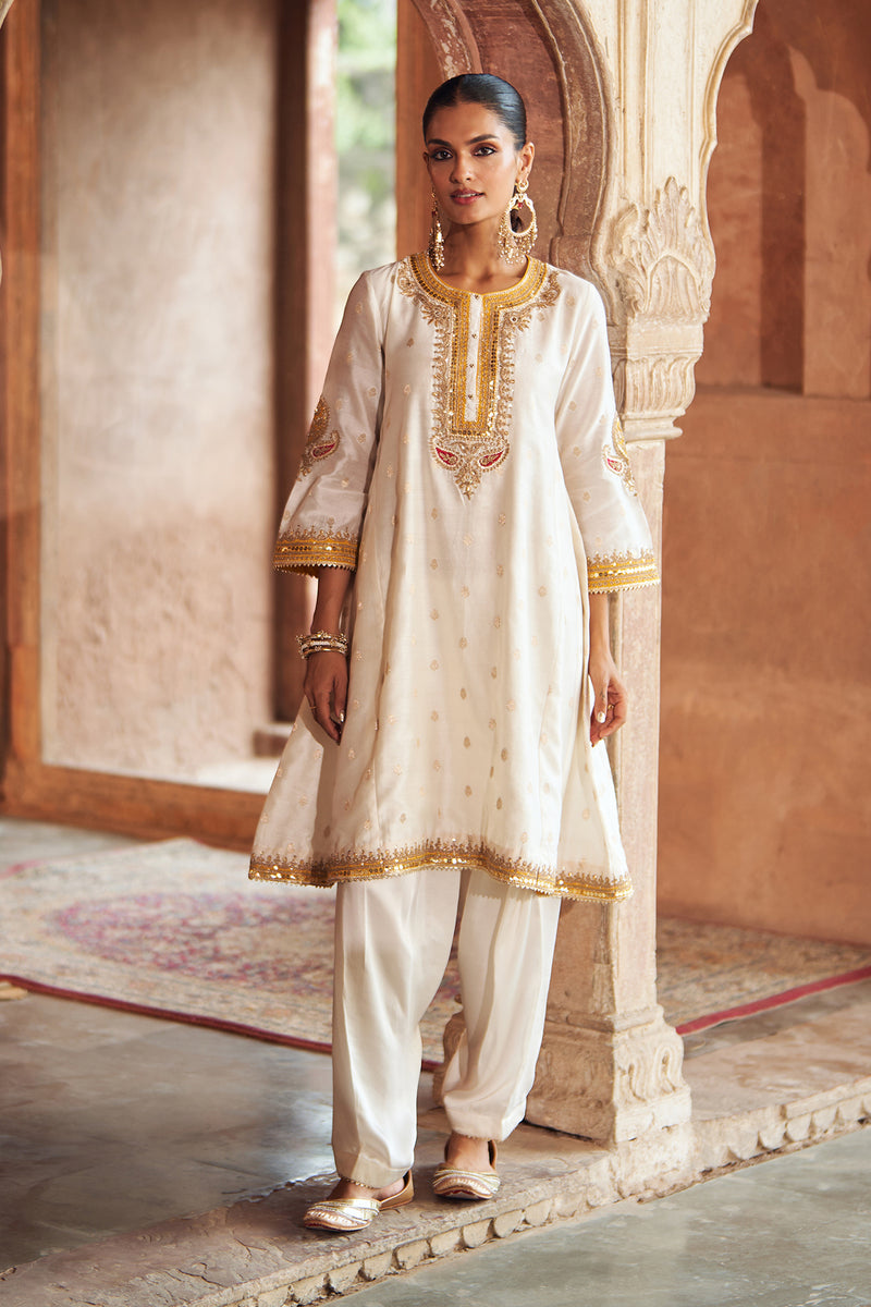 INAAYAT - DAISY IVORY CHAUGA WITH SALWAR