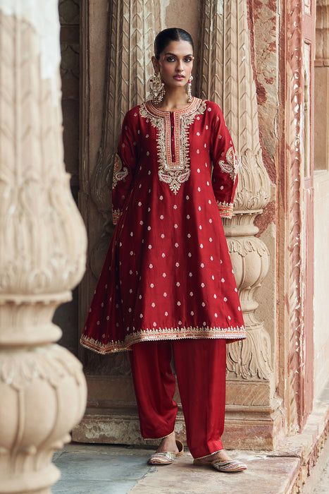 INAAYAT - DEEP RED CHAUGA WITH SALWAR