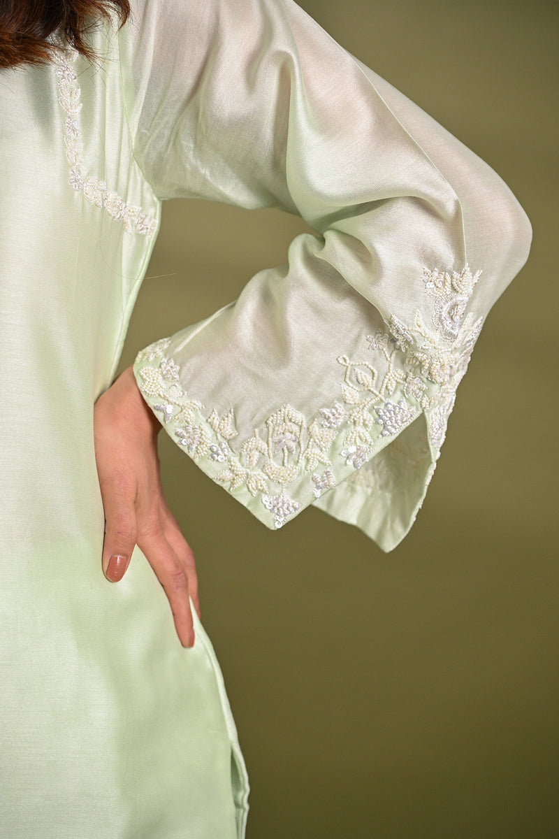 Green Silk Chanderi Hand Embroidered Sequins Mandarin Kurta With Pant