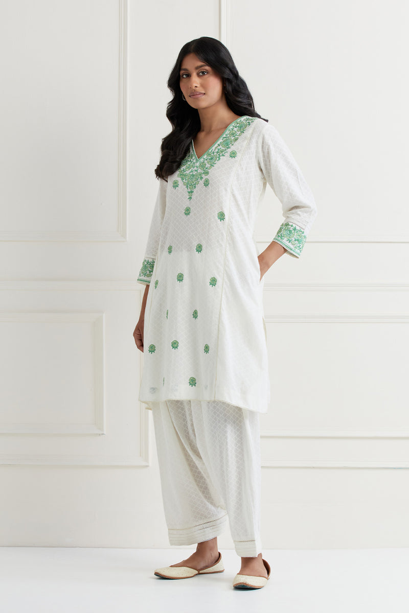 Off White Cotton Kurta & Pant Salwar Set