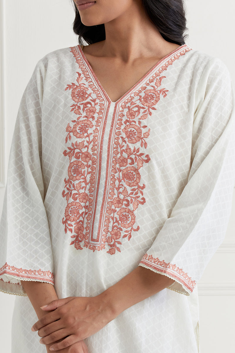 Off White Thread Embroidered Cotton Kurta & Pant Salwar Set