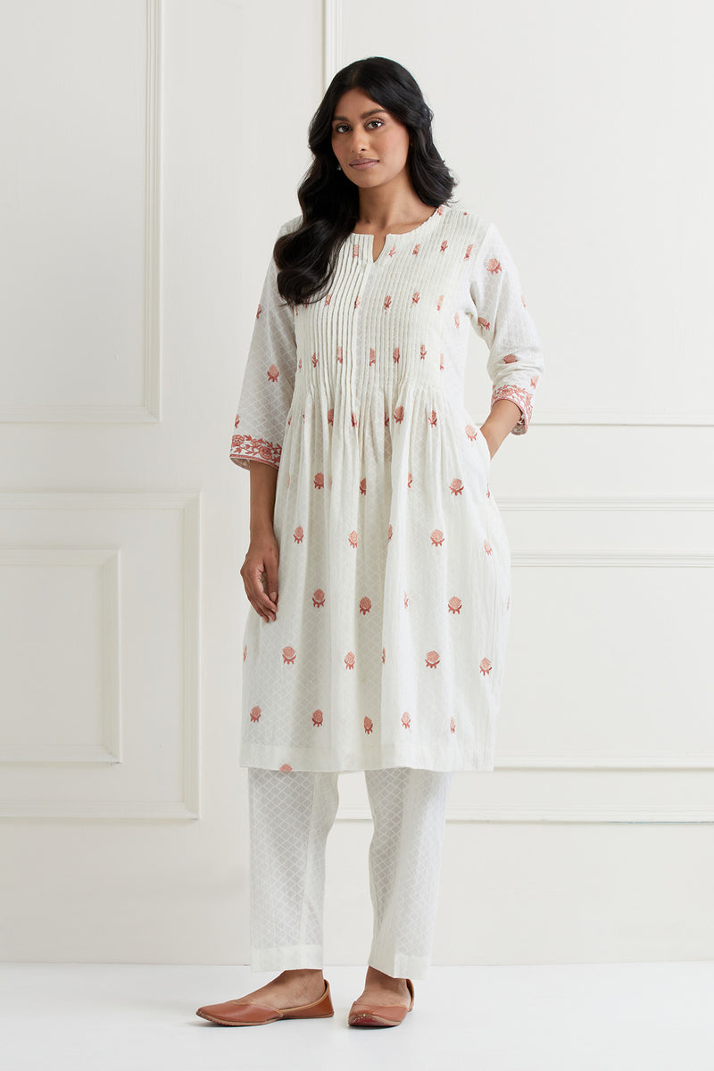 Off White Embroidered Cotton Kurta & Pant Salwar Set