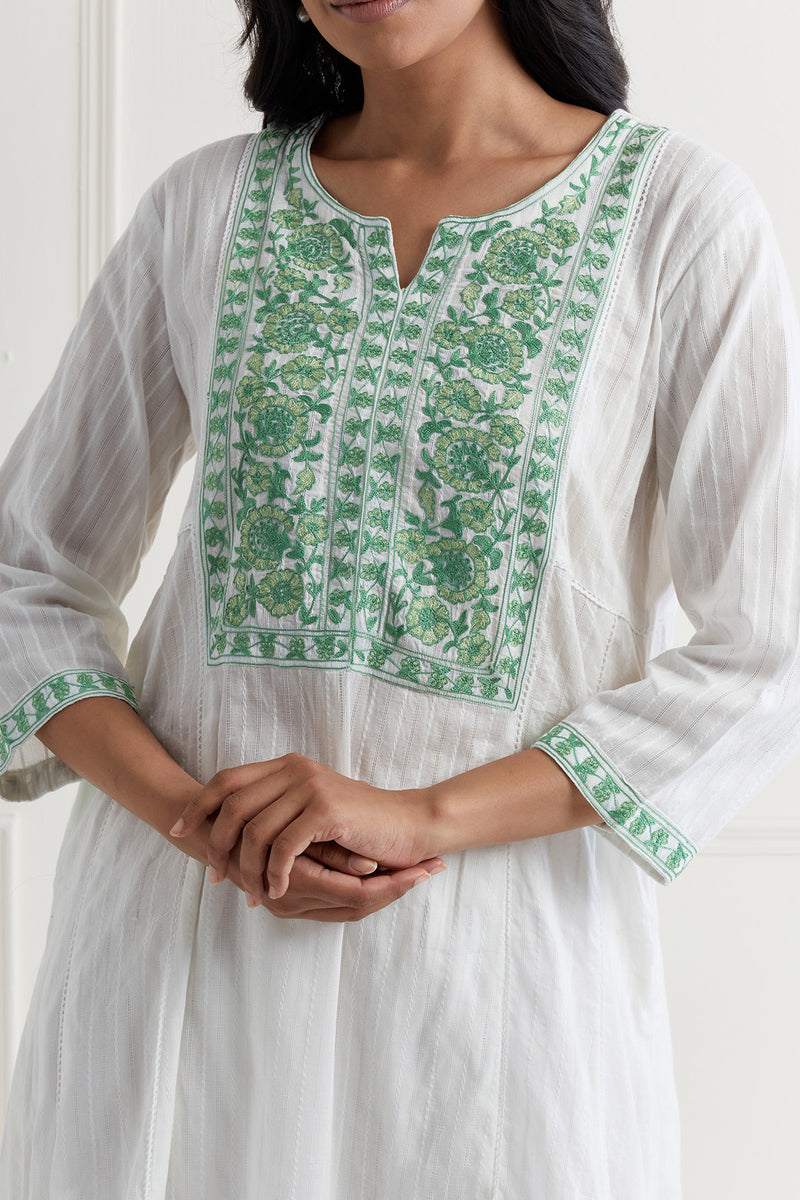 White Embroidered Kurta & Pant Salwar Set