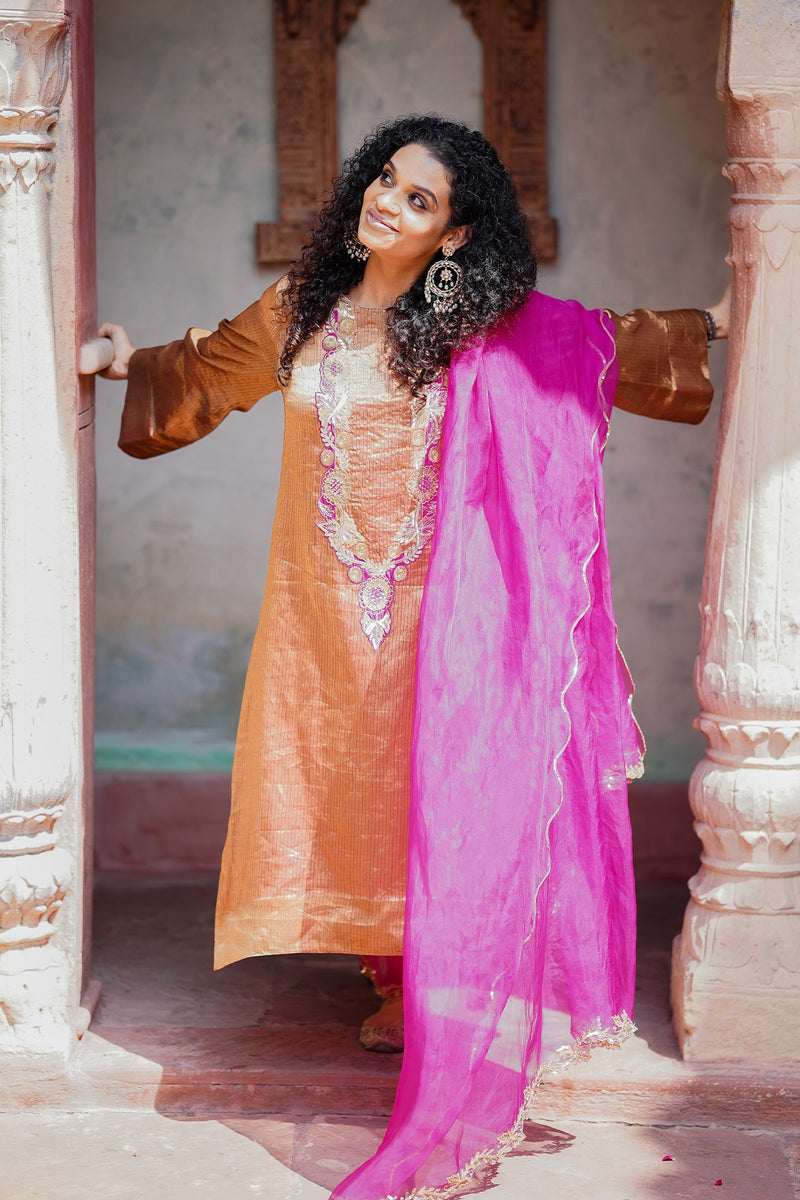 Riyaasat Kurta Set