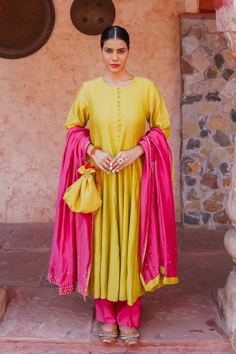 Kacha Aam Anarkali Set