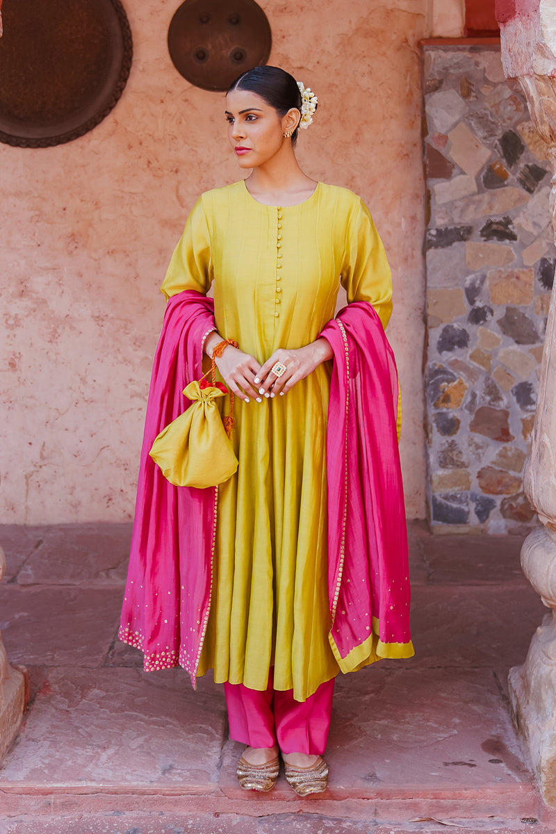 Kacha Aam Anarkali Set