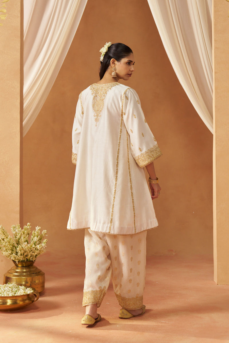 Maahgul Daisy Ivory Kalidaar Chauga with Salwar and Dupatta