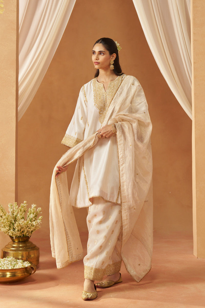 Maahgul Daisy Ivory Kalidaar Chauga with Salwar and Dupatta
