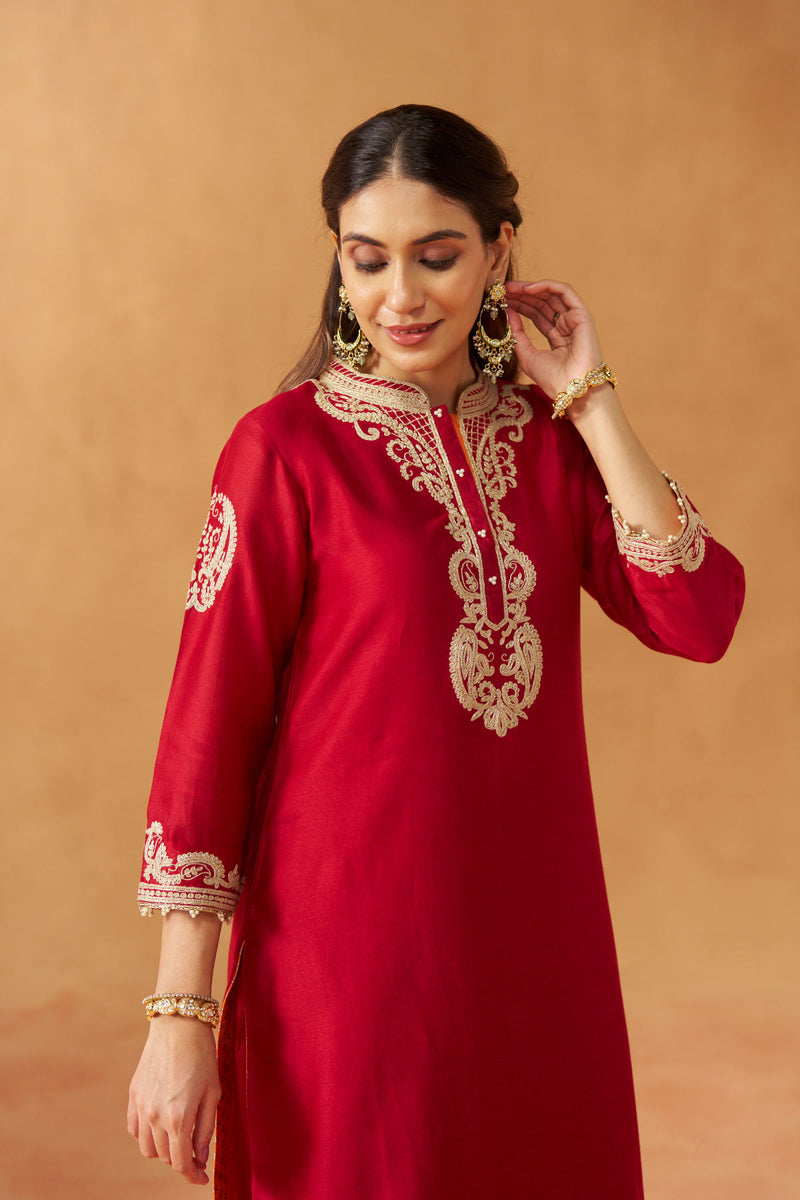 Aabisah Deep Red