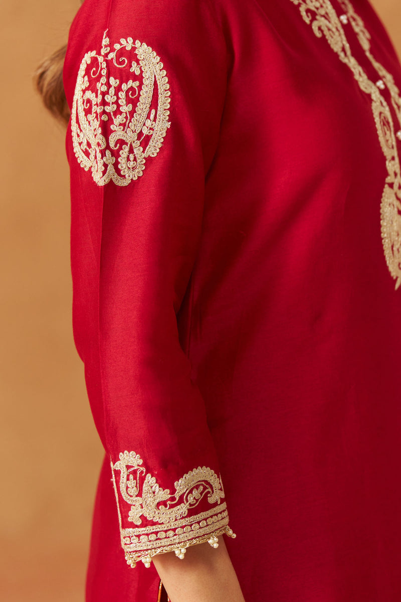 Aabisah Deep Red