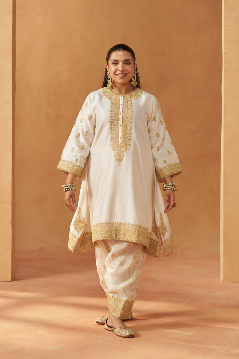 Zeenal Daisy Ivory A Line Kaaftan with Salwar with Dupatta