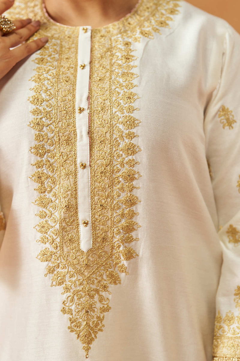 Zeenal Daisy Ivory A Line Kaaftan with Salwar with Dupatta