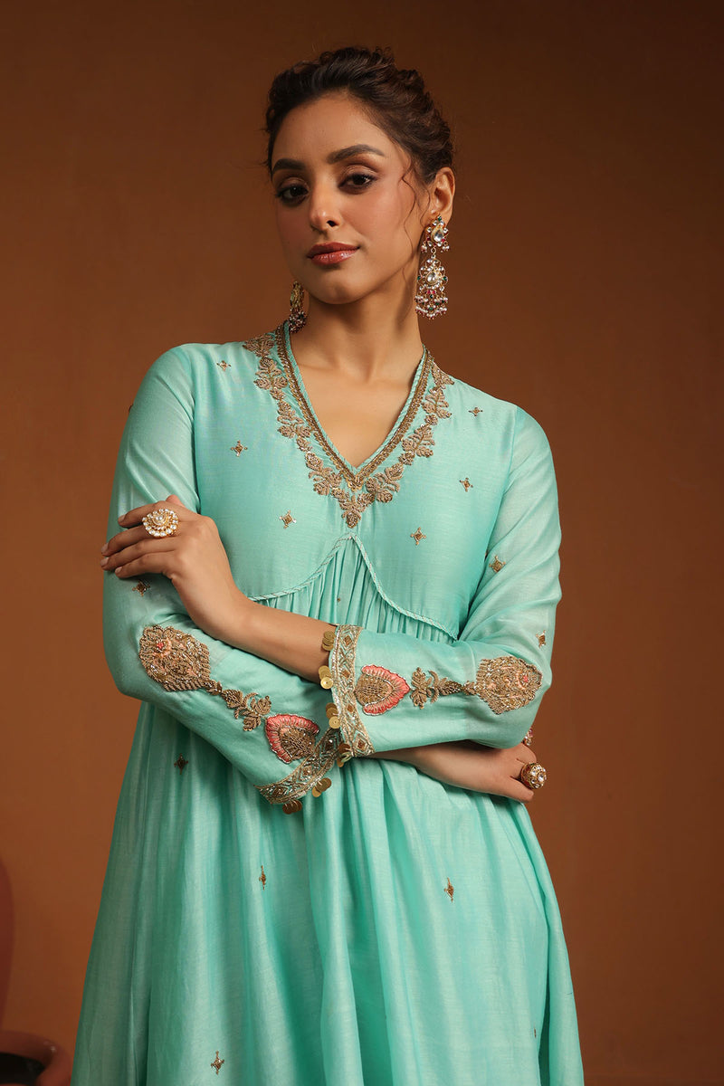 PAKEEZAH CHUNNAT JODA NEELA