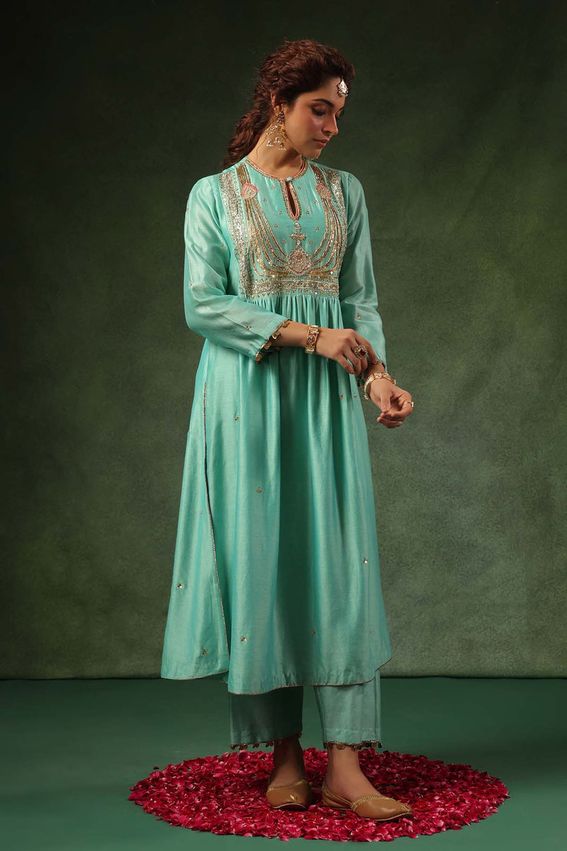 PAKEEZAH JADAU JODA NEELA