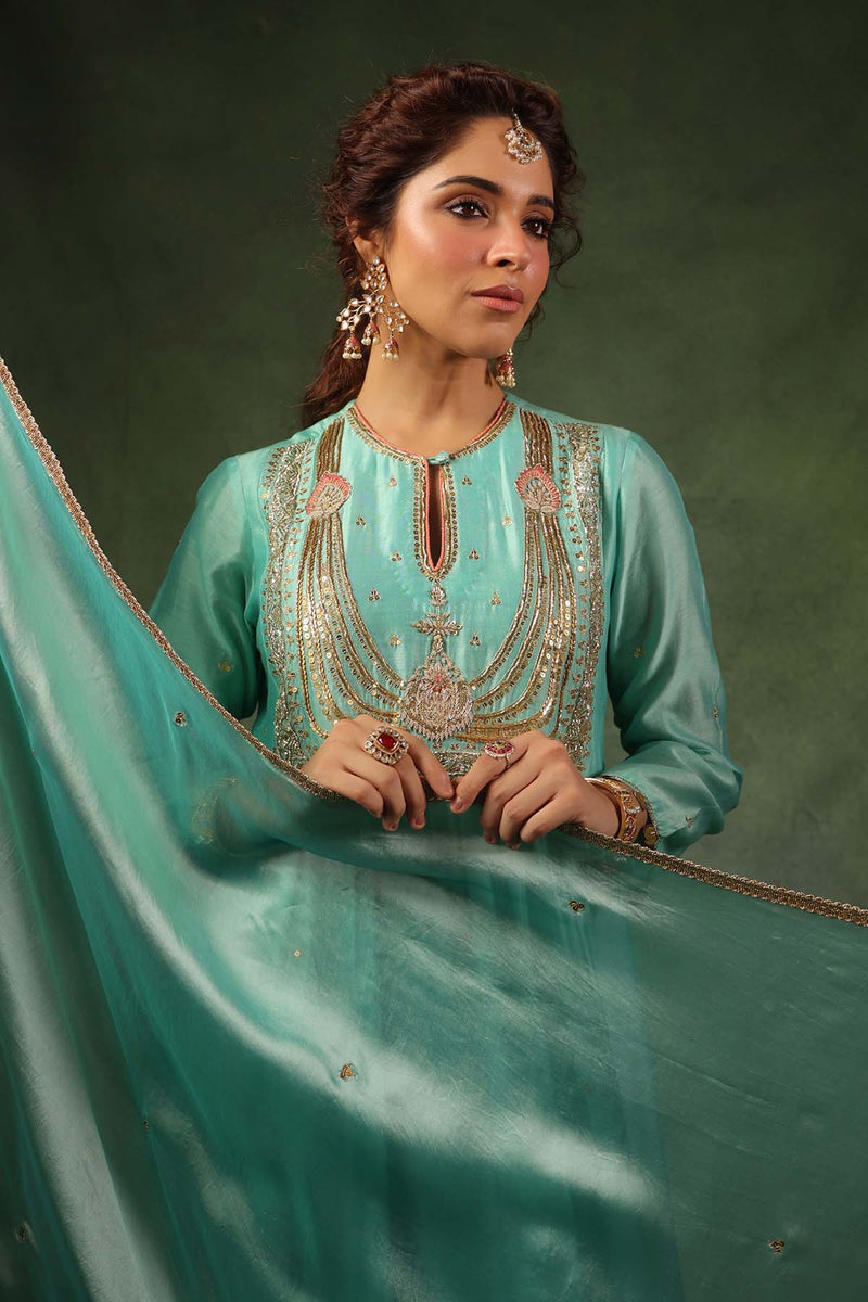 PAKEEZAH JADAU JODA NEELA