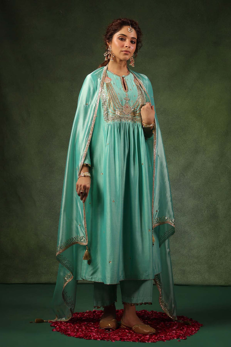 PAKEEZAH JADAU JODA NEELA