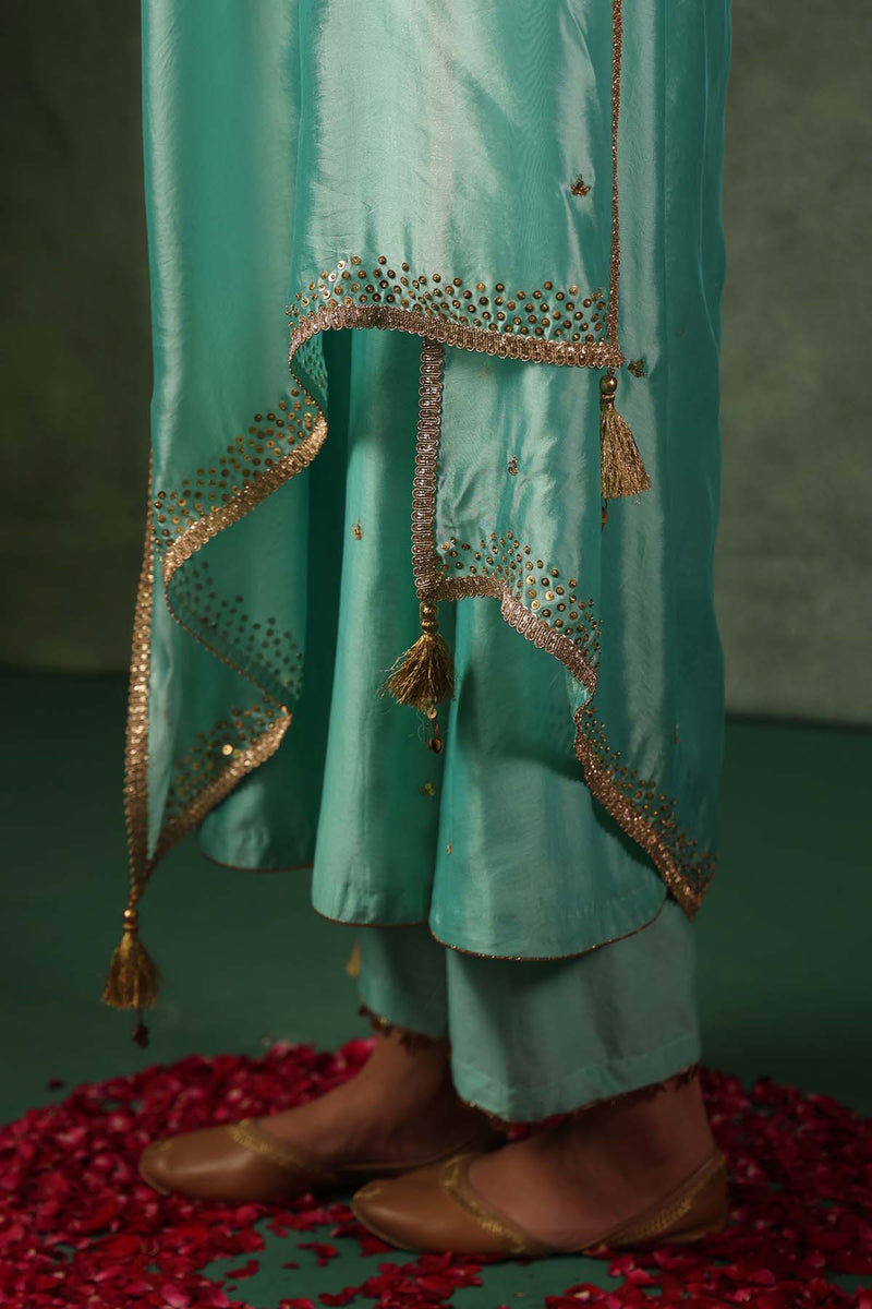 PAKEEZAH JADAU JODA NEELA