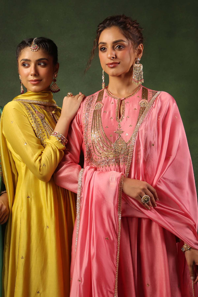 PAKEEZAH JADAU JODA SUNEHRA