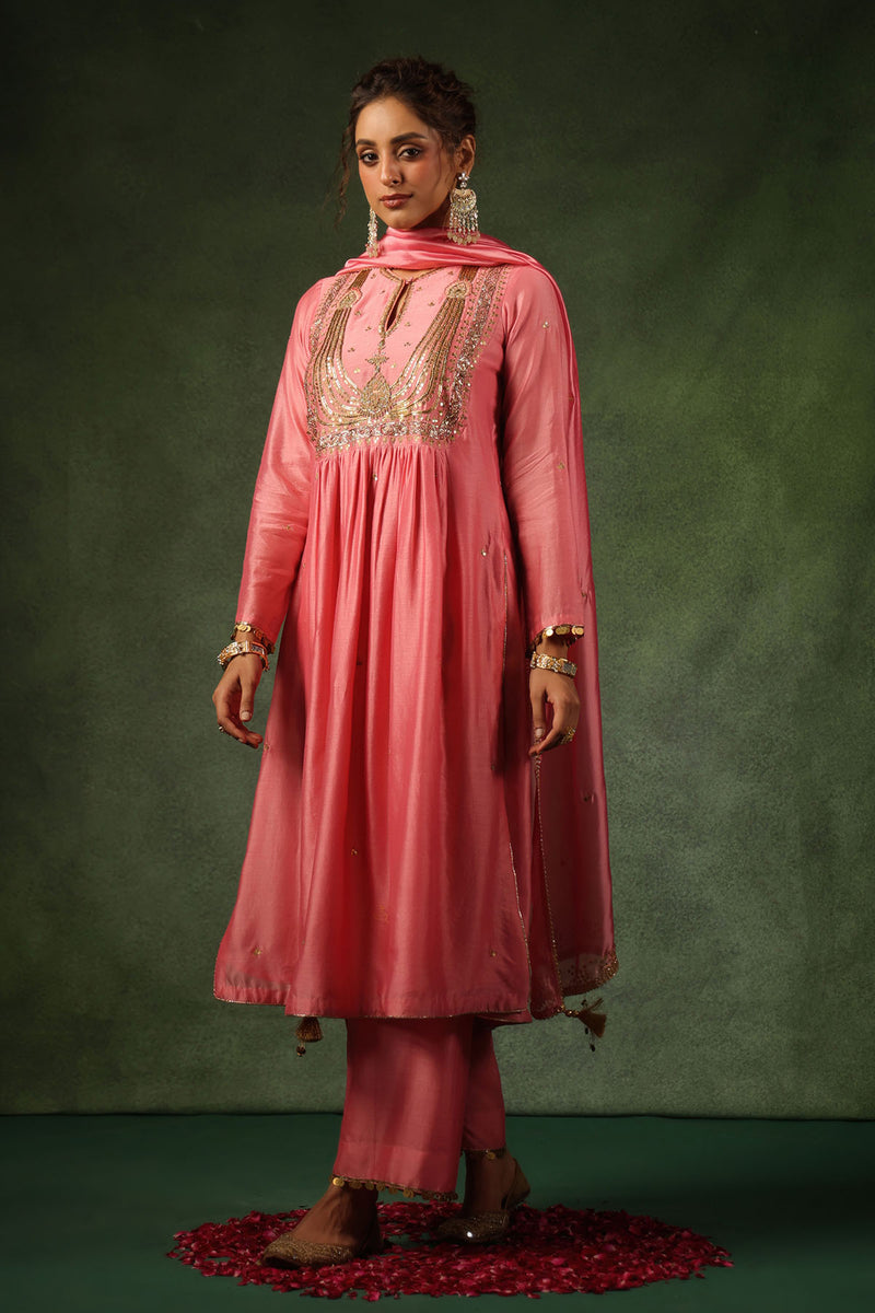 PAKEEZAH JADAU JODA GULAABI