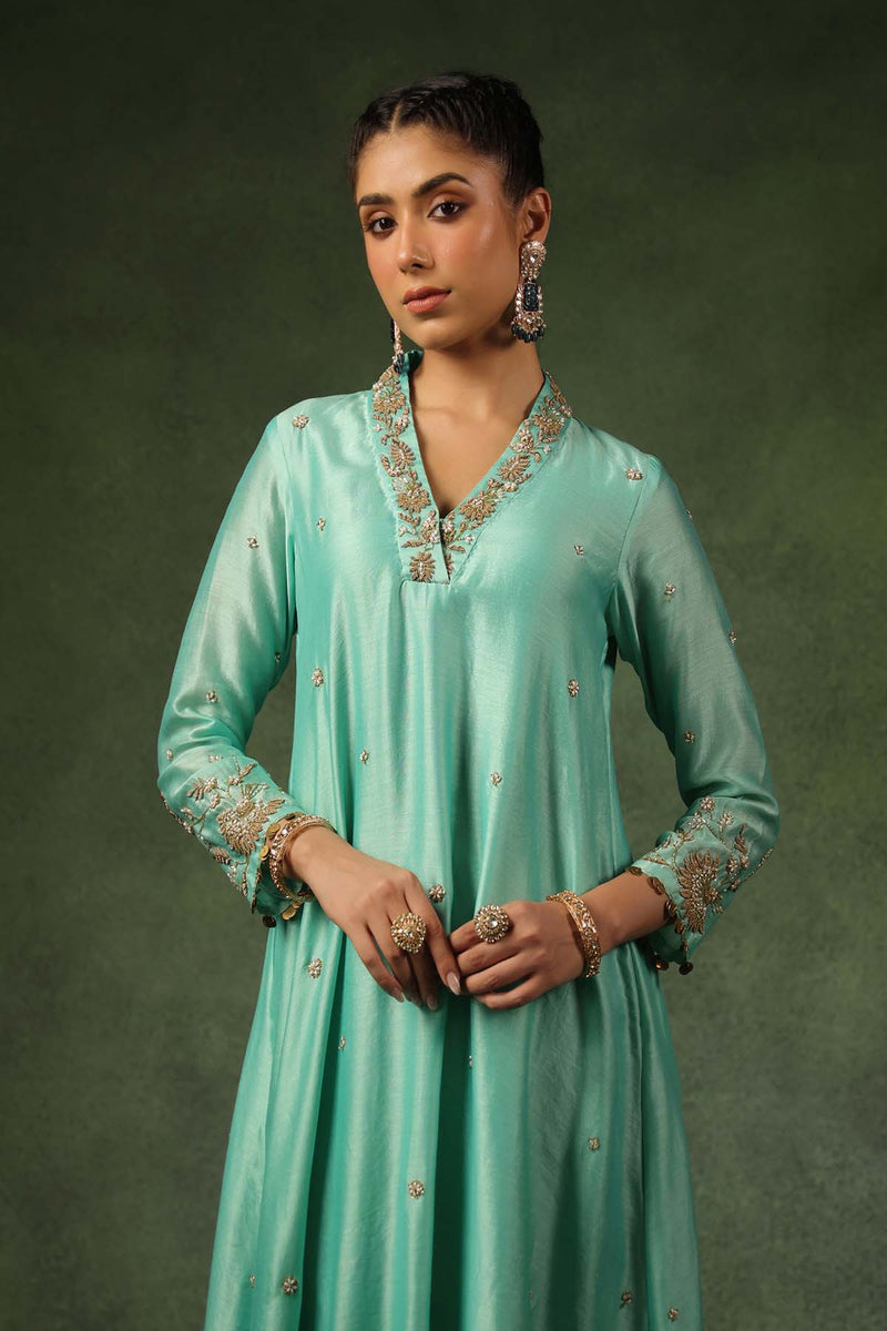 PAKEEZAH PHOOL JODA NEELA