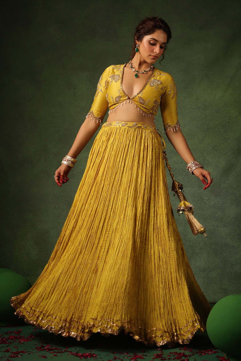 PAKEEZAH ZARDOSI BUTA LEHENGA SUNEHRA