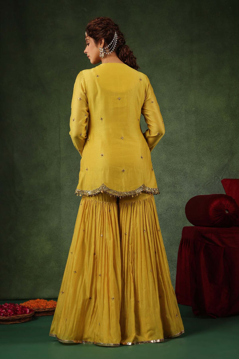 PAKEEZAH SHARARA JODA SUNEHRA
