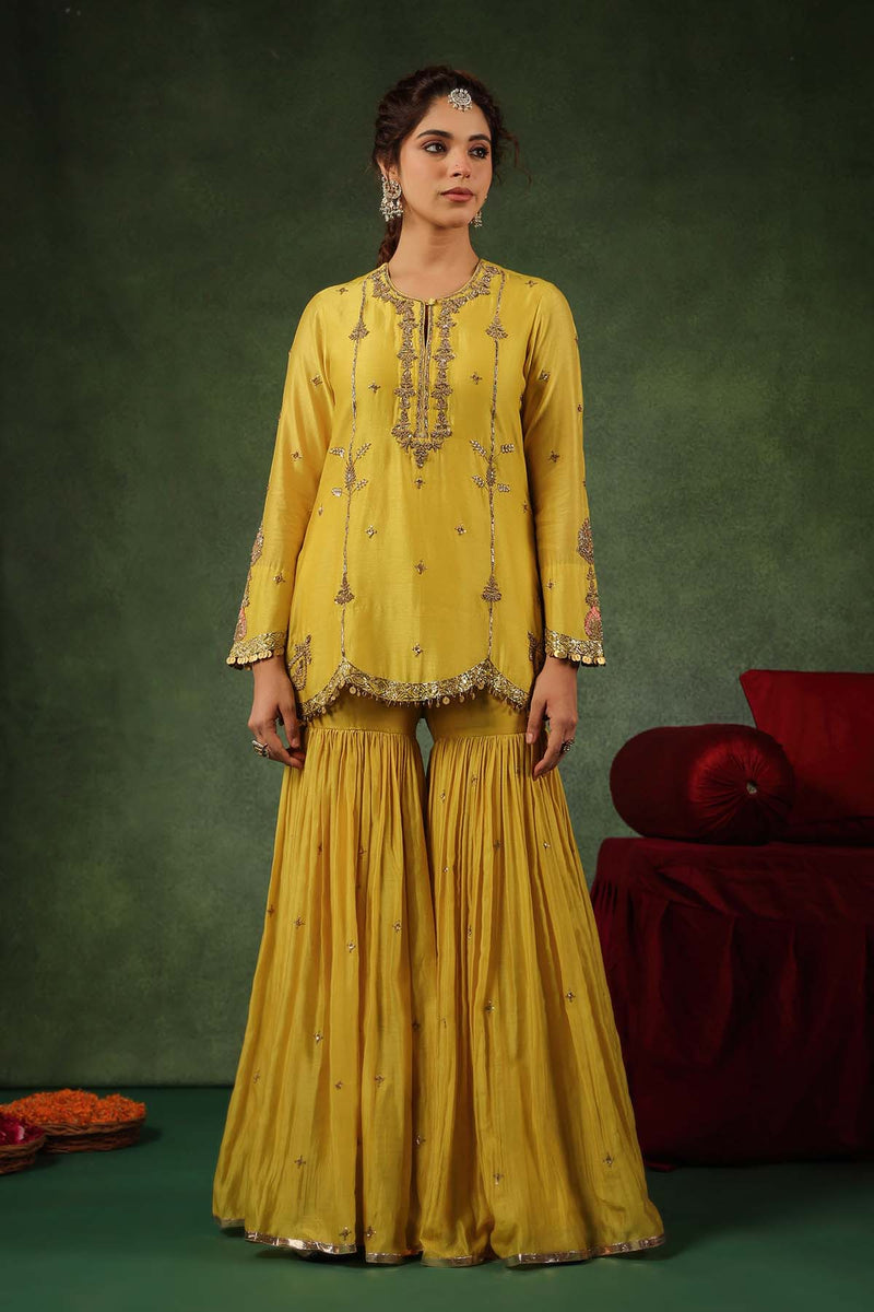 PAKEEZAH SHARARA JODA SUNEHRA