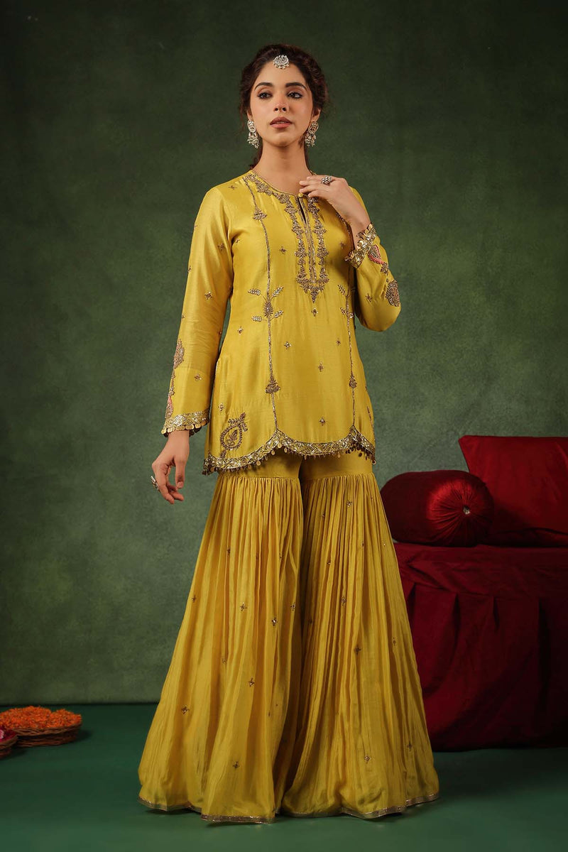 PAKEEZAH SHARARA JODA SUNEHRA