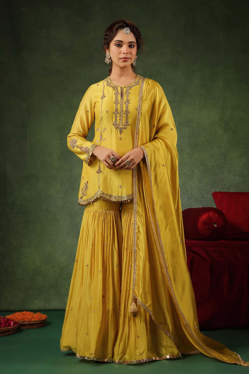 PAKEEZAH SHARARA JODA SUNEHRA