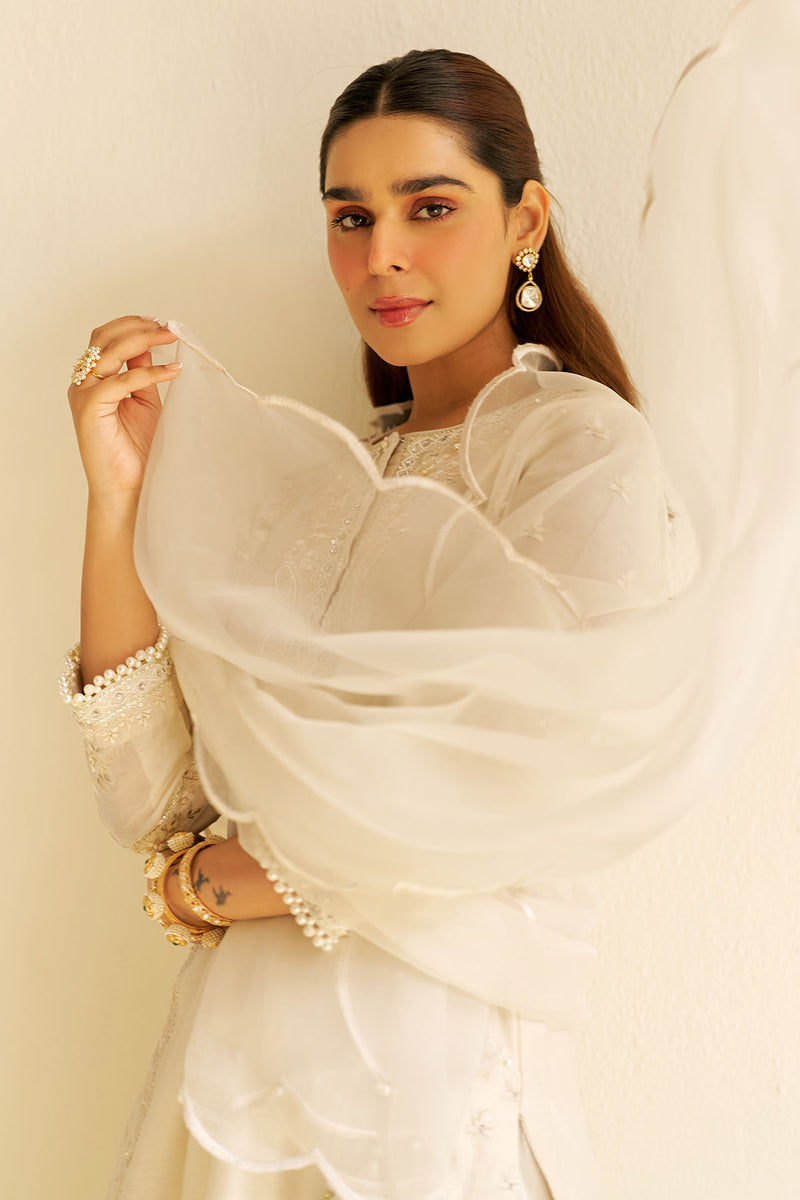 Zaisha - Short Kurta With Dhoti (Daisy Ivory)