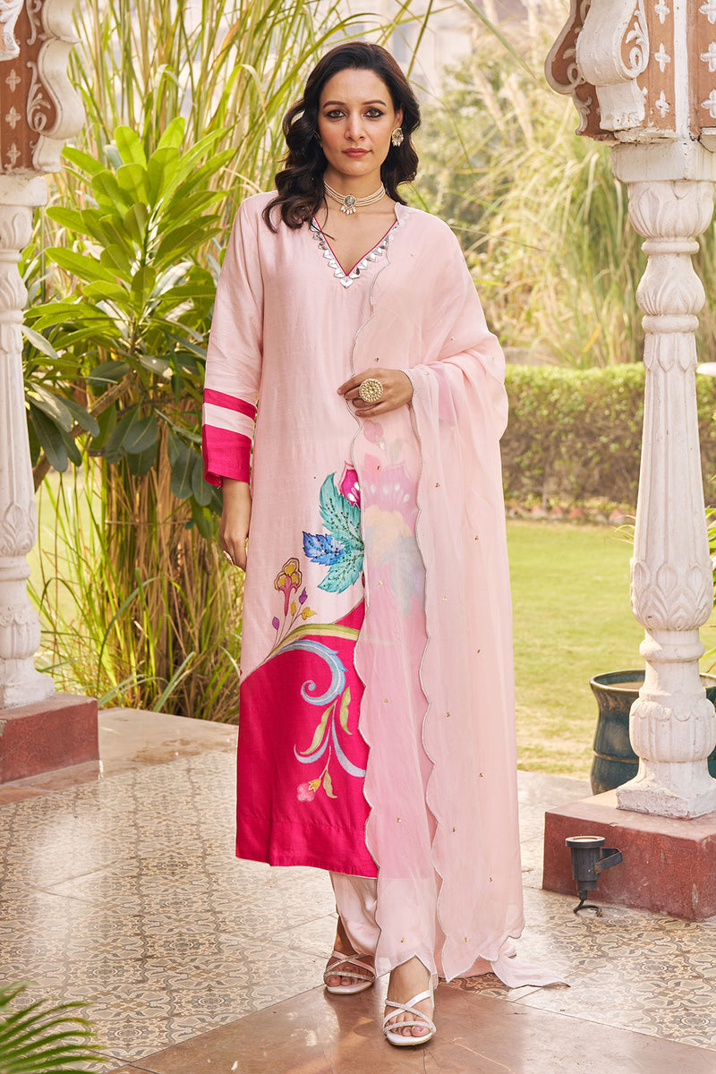 Nayaab Pink Kurta Set