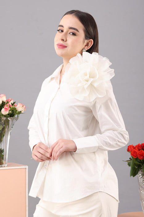 WHITE POPLIN SHIRT WITH ORGANZA FLOWER