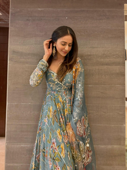 Rakulpreet in Alayna