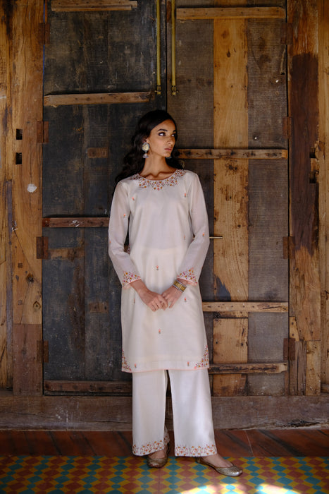 KORA MIRA KURTA SET