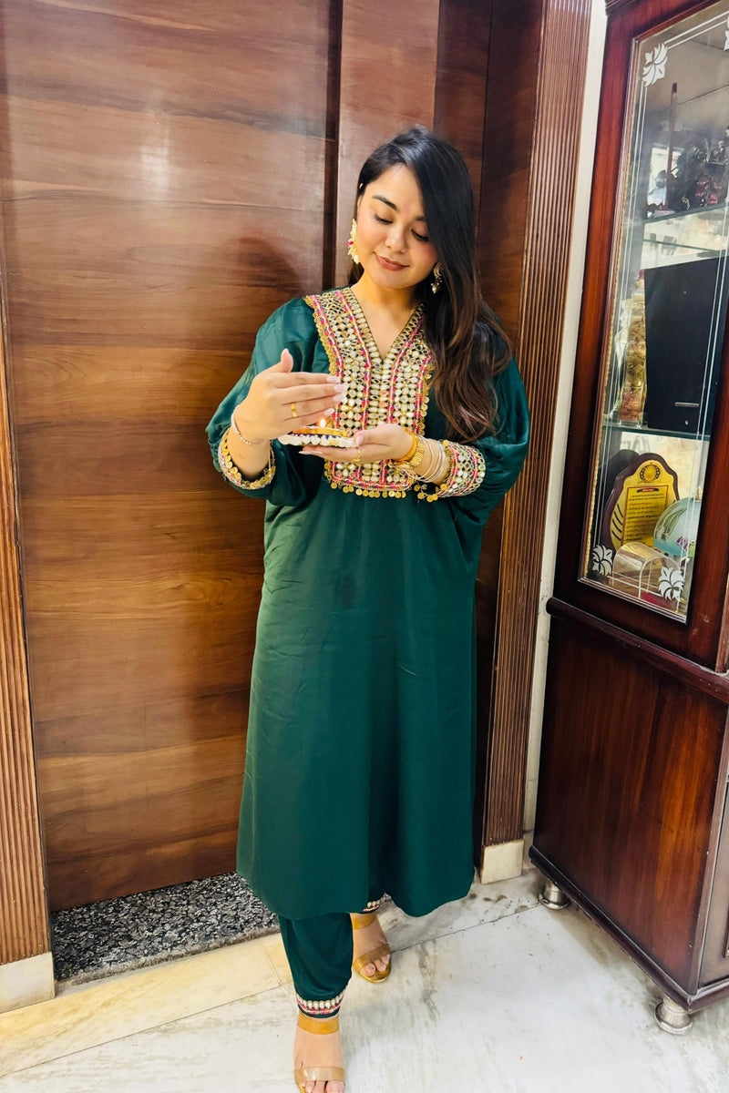Embroidery green suit