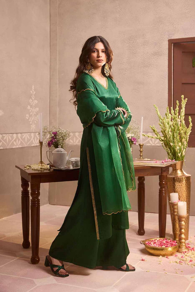 Green Gajji Silk Embroidered Kurta Set With Dupatta